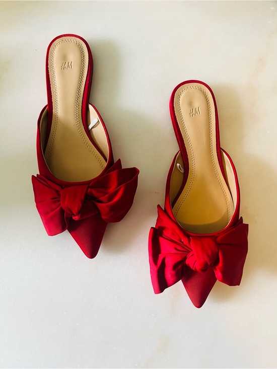 H&M Shoes - H&M Red Pointed-Toe Bow Slip-On Mules